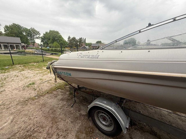 Glastron - 1995 - speedboot - afbeelding 10 van  12