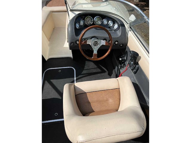 Glastron gs 215 speedboot - afbeelding 6 van  26