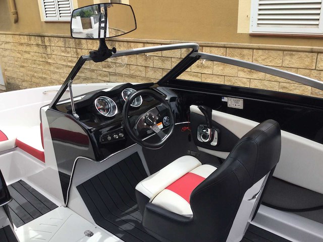 Glastron gts-boot - afbeelding 4 van  11
