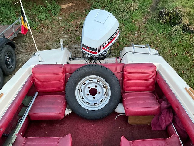 Glastron v-162 futura speedboot - afbeelding 16 van  55