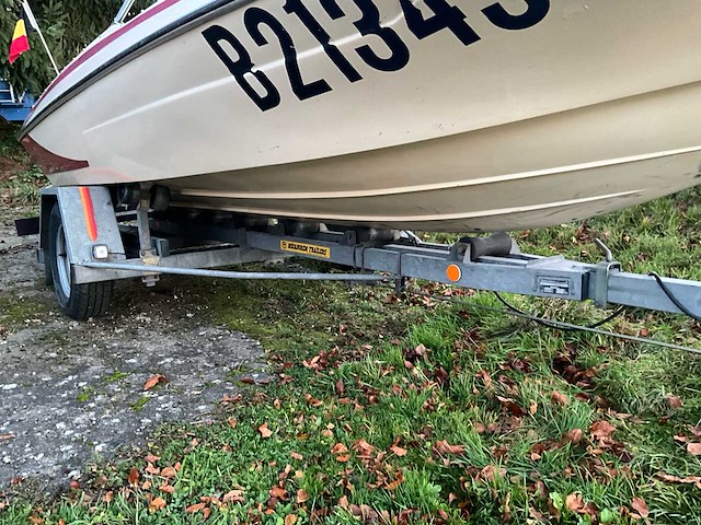 Glastron v-162 futura speedboot - afbeelding 28 van  55