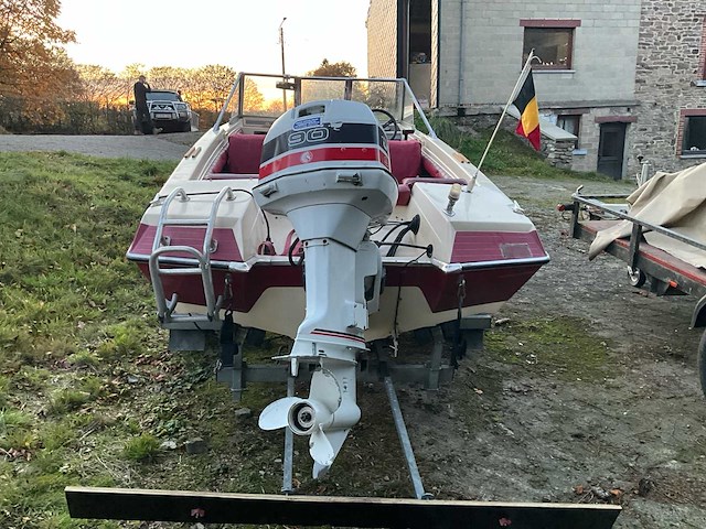 Glastron v-162 futura speedboot - afbeelding 13 van  18