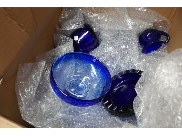 Glaswerk en porselein - afbeelding 3 van  9