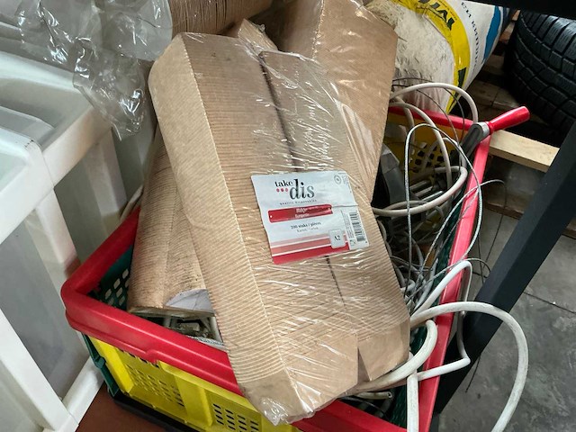 Glaswerk, soepkommen en diversen - afbeelding 3 van  11