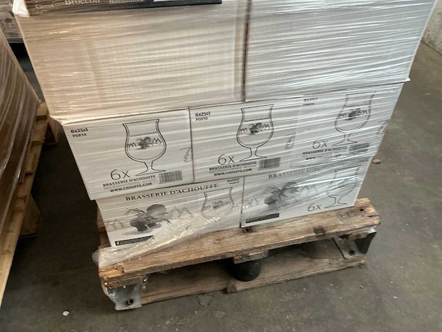 Glaswerk, soepkommen en diversen - afbeelding 8 van  11