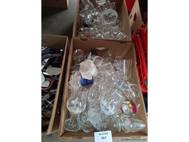 Glaswerk - afbeelding 1 van  2