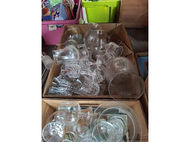 Glaswerk - afbeelding 2 van  2