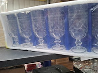 Glaswerk - afbeelding 2 van  2