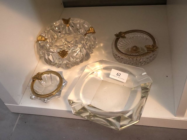 Glazen asbakken - afbeelding 1 van  5