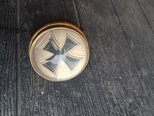 Glazen bol in koper en glas met uurwerk en duits ijzeren kruis uit 1939 - afbeelding 5 van  6