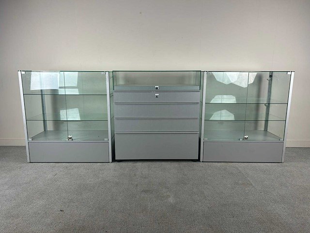 Glazen display kast - vitrinekasten (3x) - afbeelding 3 van  10