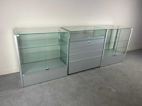 Glazen display kast - vitrinekasten (3x) - afbeelding 5 van  10