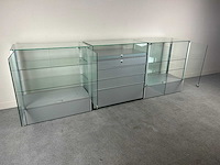 Glazen display kast - vitrinekasten (3x) - afbeelding 7 van  10