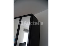 Glazen garderobe - afbeelding 1 van  5