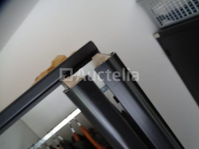 Glazen garderobe - afbeelding 4 van  5