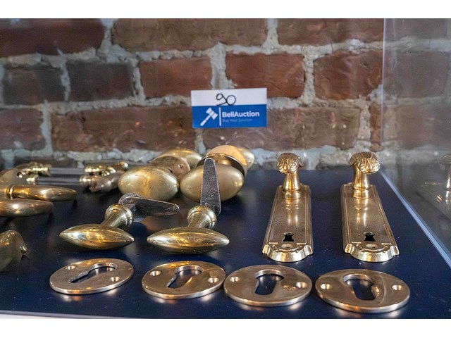 Glazen kast 2_deurbeslag - afbeelding 2 van  5