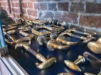 Glazen kast 2_deurbeslag - afbeelding 3 van  5