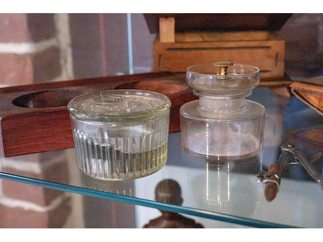 Glazen kast 3_bureaugerief - afbeelding 2 van  9