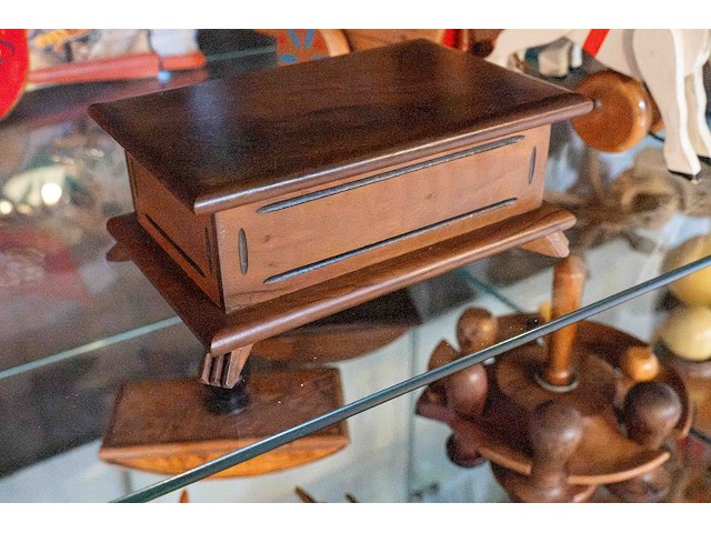 Glazen kast 3_bureaugerief - afbeelding 6 van  9