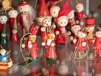 Glazen kast 3_kerst- en andere miniaturen - afbeelding 7 van  10