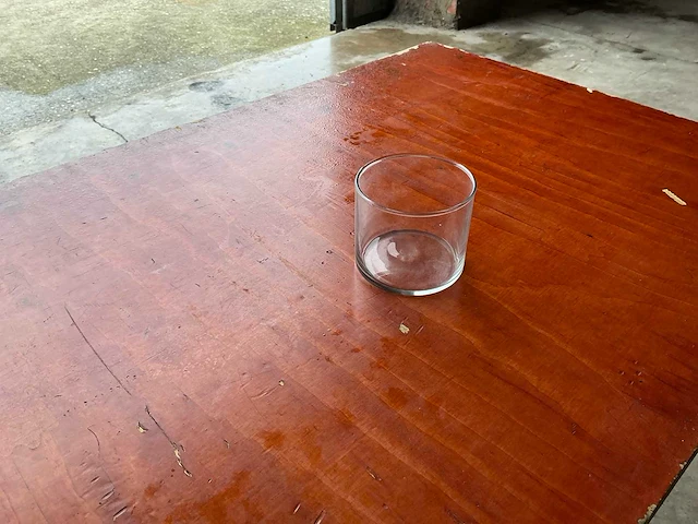 Glazen potten (1900x) - afbeelding 1 van  4