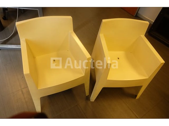 Glazen tafel + fauteuils - afbeelding 1 van  6