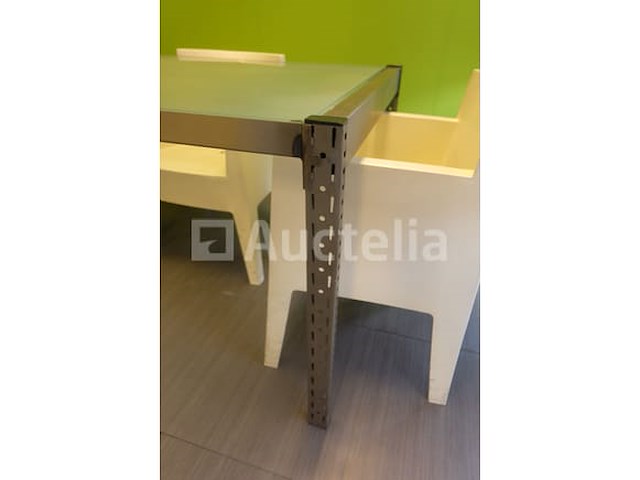 Glazen tafel + fauteuils - afbeelding 2 van  6