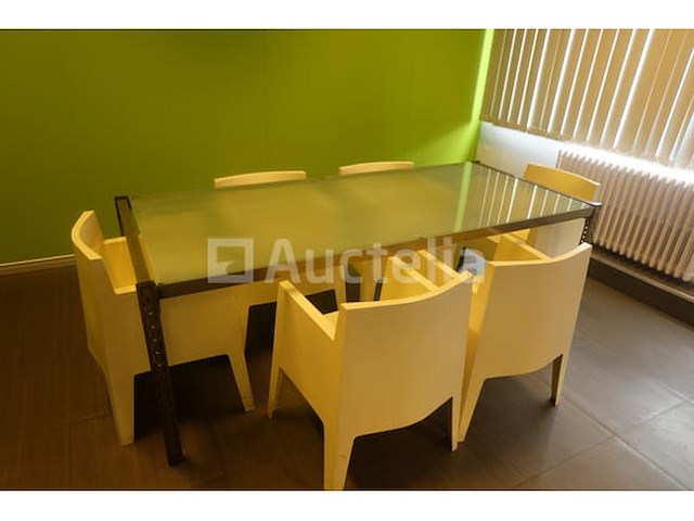 Glazen tafel + fauteuils - afbeelding 4 van  6