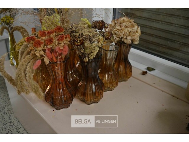 Glazen vazen met decoratie - afbeelding 3 van  6