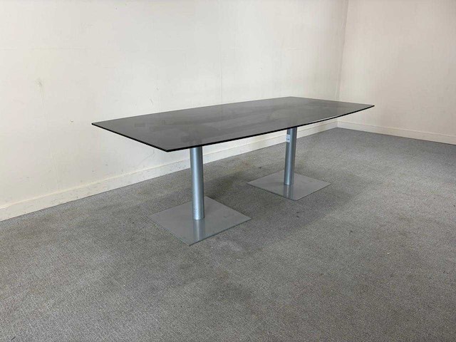 Glazen vergadertafel - conference table - afbeelding 1 van  6