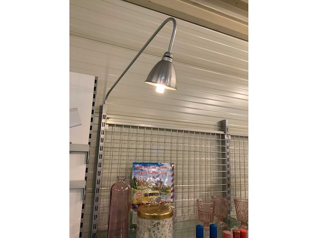 Glazen wandmeubel (2x) met verlichting - afbeelding 3 van  5
