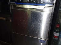 Glazenspoelmachine electrolux + ijsblokmachine brema