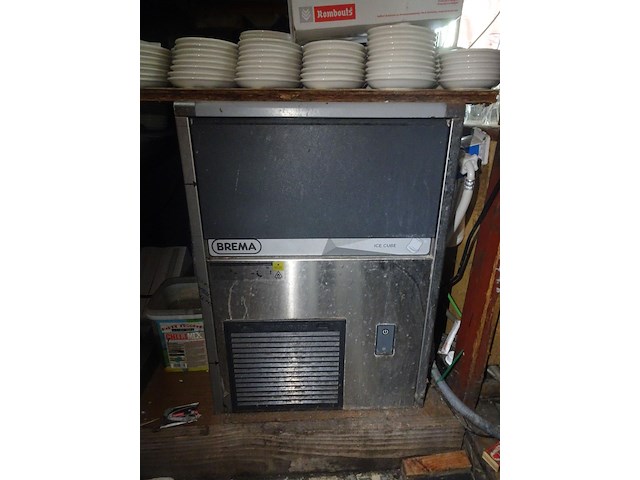 Glazenspoelmachine electrolux + ijsblokmachine brema - afbeelding 4 van  5