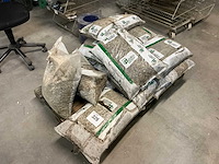 Gletsjer white/kalksteen grijs 20kg kiezelsteen 1,3m3 - afbeelding 5 van  6