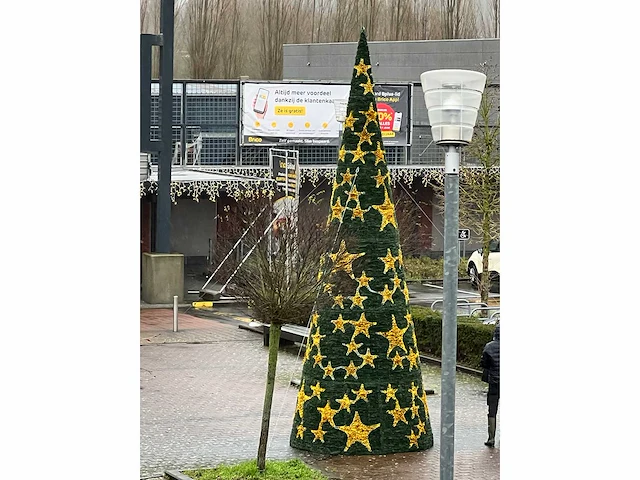 Globall concept - hollywood kerstboom 6m40 hoog - afbeelding 6 van  6
