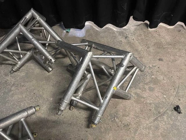Globaltruss - aluminium truss (2x) - afbeelding 2 van  4