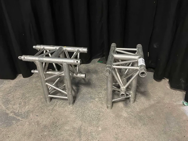 Globaltruss - aluminium truss (2x) - afbeelding 1 van  3
