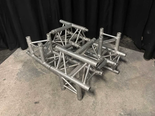 Globaltruss - aluminium truss (4x) - afbeelding 1 van  4