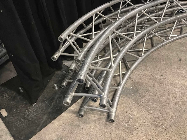 Globaltruss aluminium truss (4x) - afbeelding 7 van  8