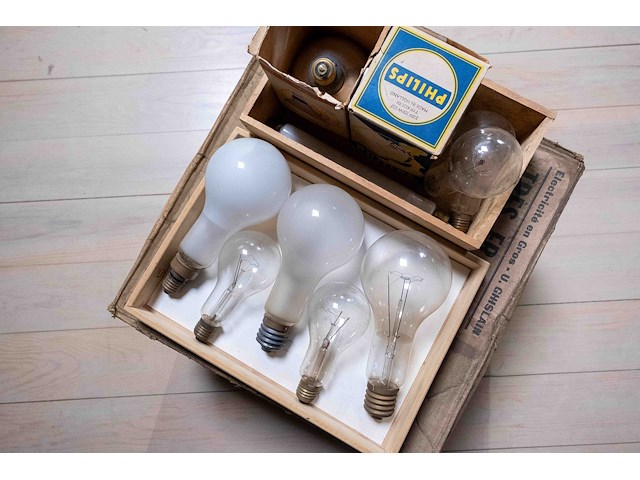 Gloeilampen - afbeelding 2 van  5