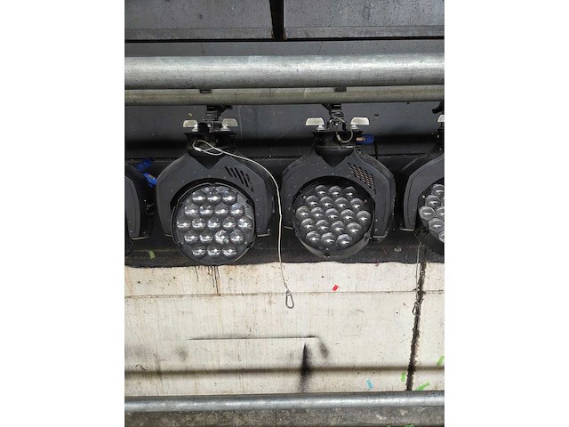 Glp x4 moving head - to repair (10x) - afbeelding 5 van  11