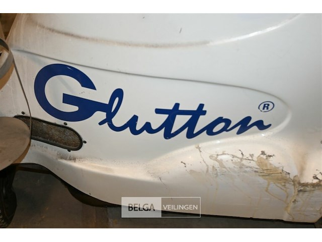 Glutton straatveegmachine voor onderdelen - afbeelding 3 van  7