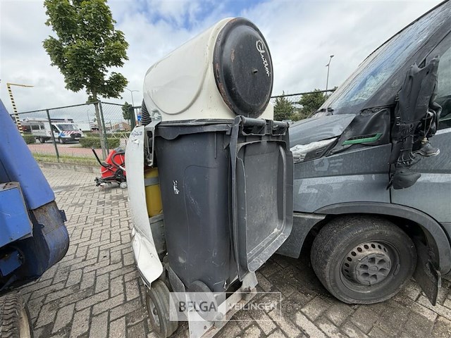 Glutton straatzuiger- en veger - afbeelding 8 van  14