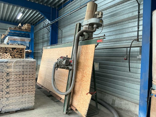 Gmc kgs400e paneelzaagmachine - afbeelding 1 van  8