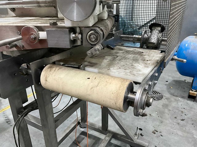 G.mondini kaasstrooimachine - afbeelding 10 van  10