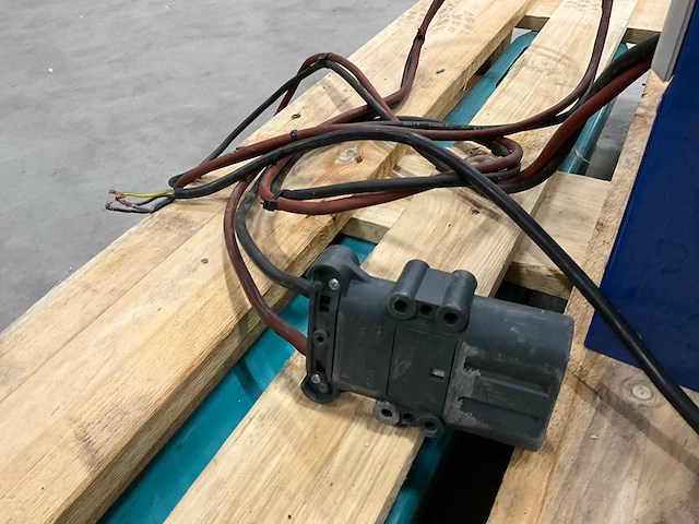 Gnb 2100lp acculader - afbeelding 4 van  5