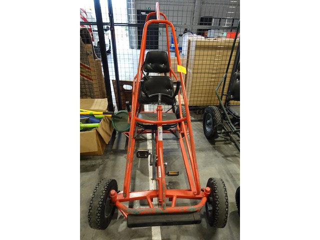 Go-cart - afbeelding 1 van  3
