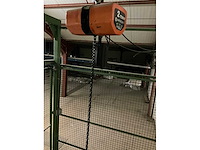 Goederenlift met kettingtakel hitachi - afbeelding 6 van  31