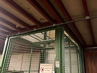 Goederenlift met kettingtakel hitachi - afbeelding 20 van  31