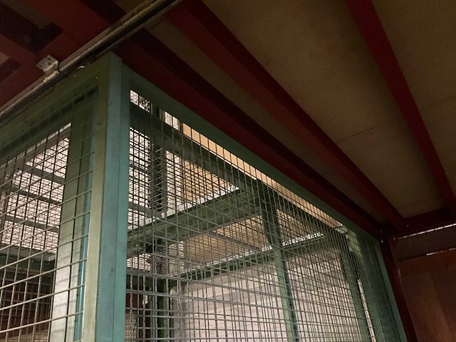 Goederenlift met kettingtakel hitachi - afbeelding 21 van  31